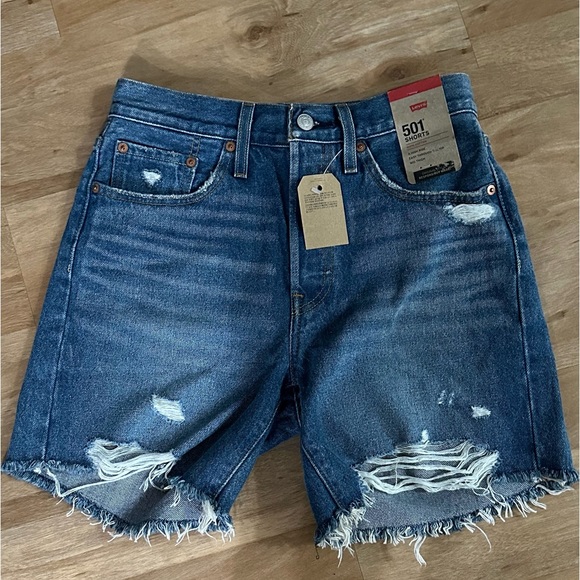 Levi's Pants - LEVIS 501 SHORTS SIZE 26
